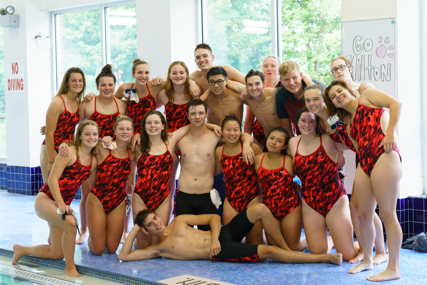 Meet the 2019 MHS swim team